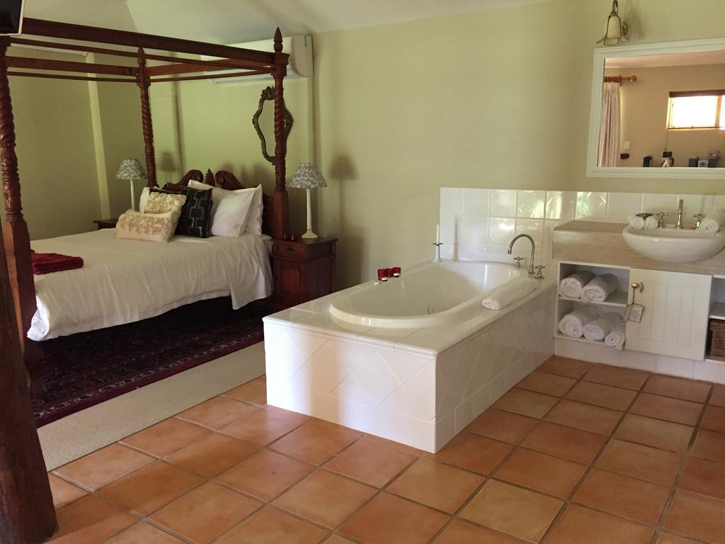 Erravilla Country Estate Spa Suite Accommodation Cowaramup Room photo