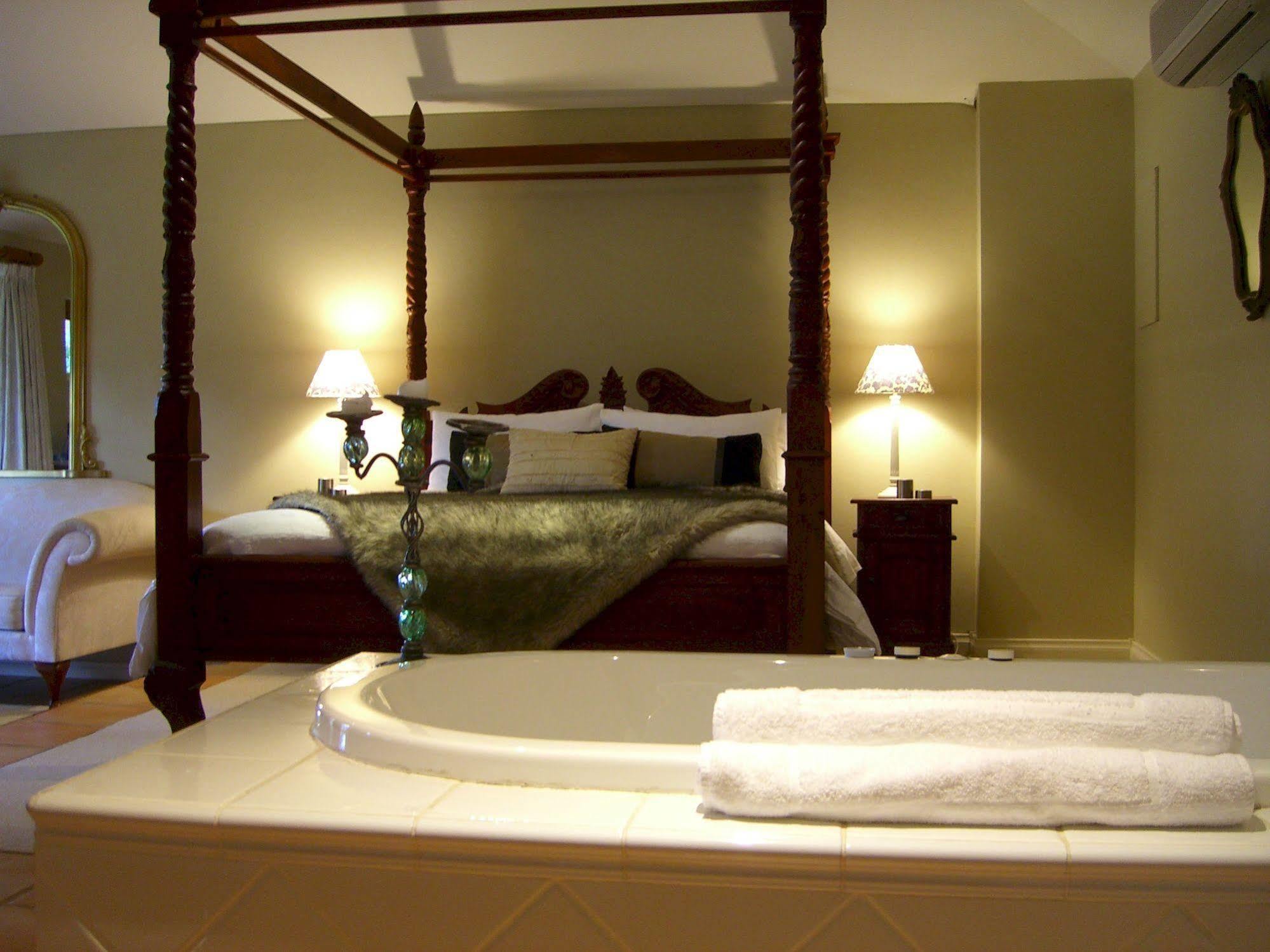 Erravilla Country Estate Spa Suite Accommodation Cowaramup Exterior photo